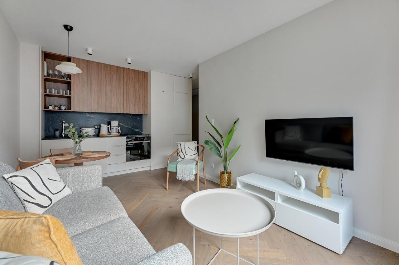 Bank Polski City Center Apartment With Parking By Lion Apartments 그디니아 외부 사진